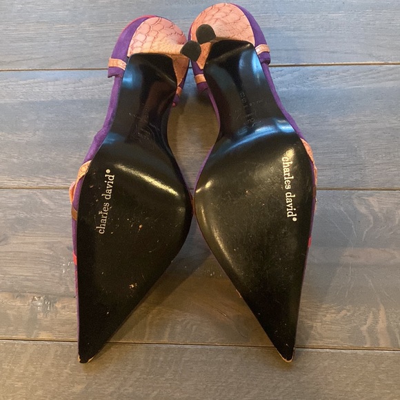 Charles David Heels, Size 9 - Picture 5 of 6